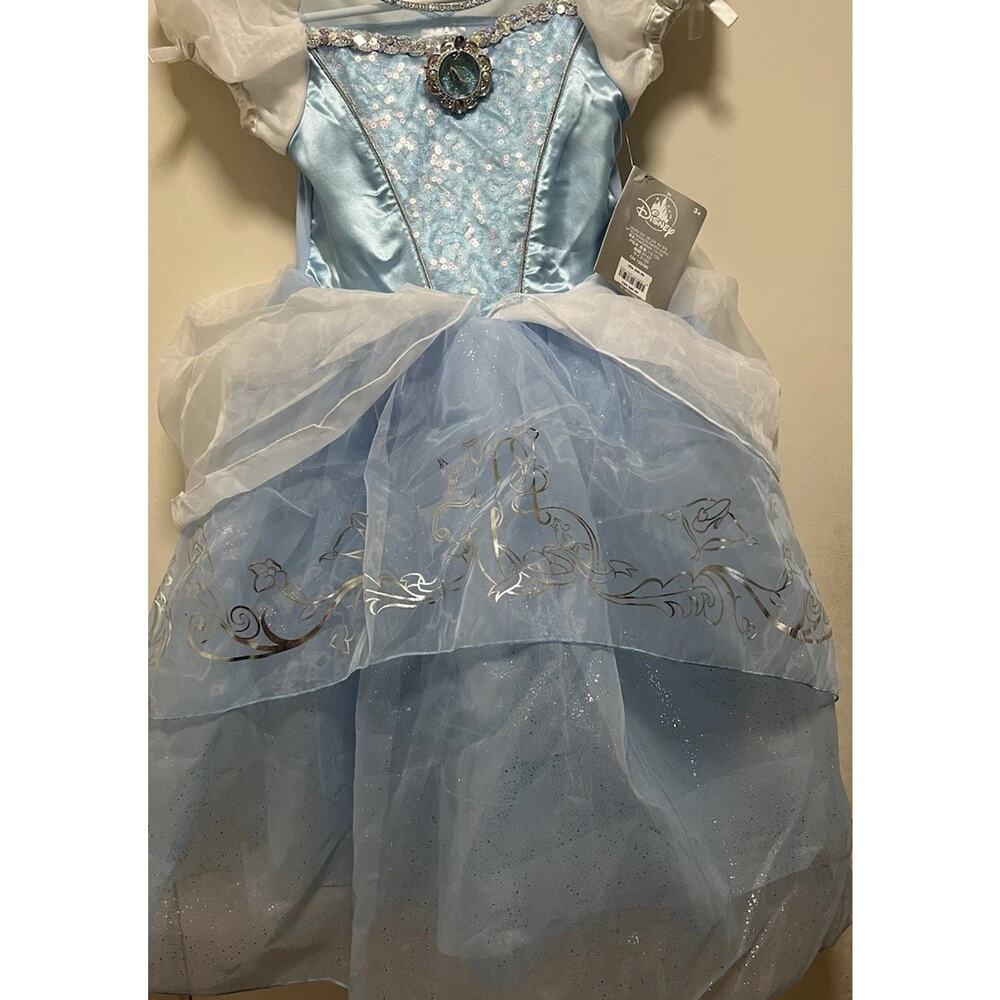 Disney Store Cinderella Costume Blue Gown Child Size Small 5/6 with Shoes